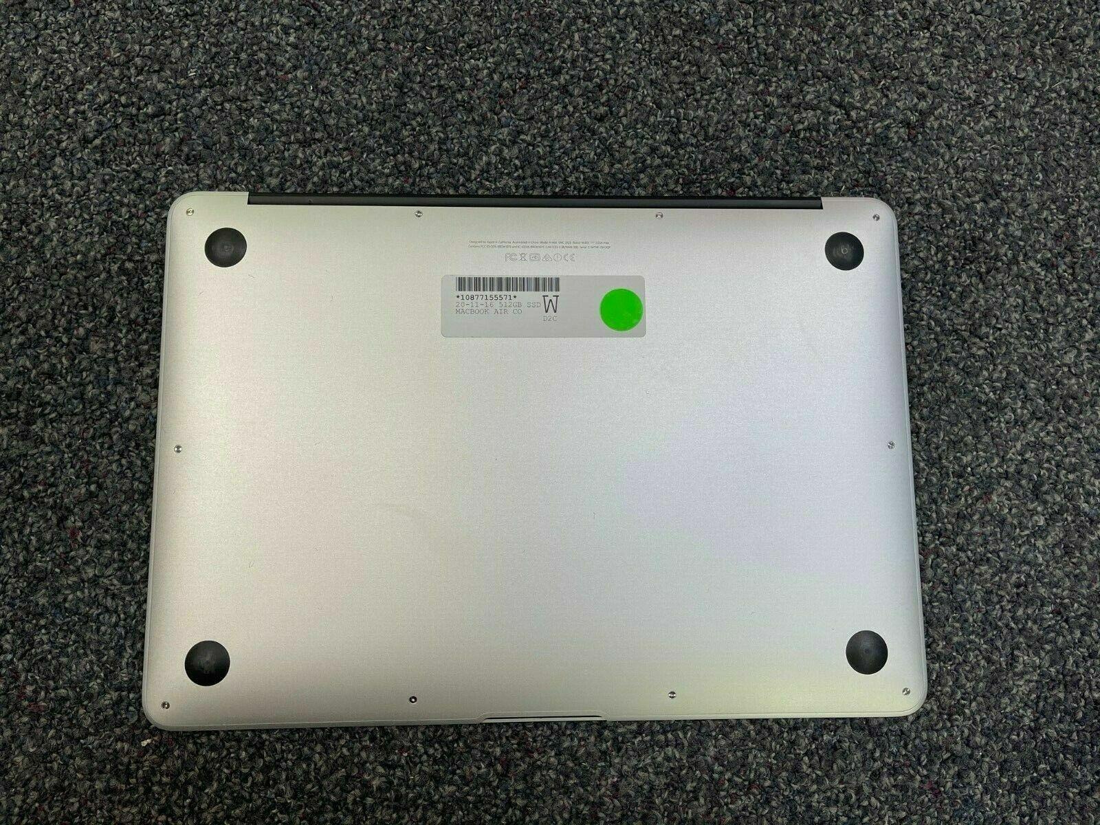 MacBook Air Intel Core i5 2015 13.3" 256GB Silver · Core i5 @ 1.6GHz · Intel HD 6000